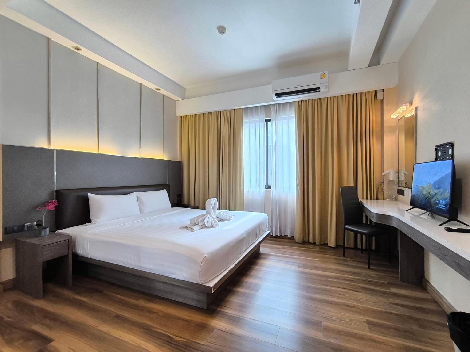 Citin Sukhumvit 11 Nana By Compass Hospitality Khách sạn